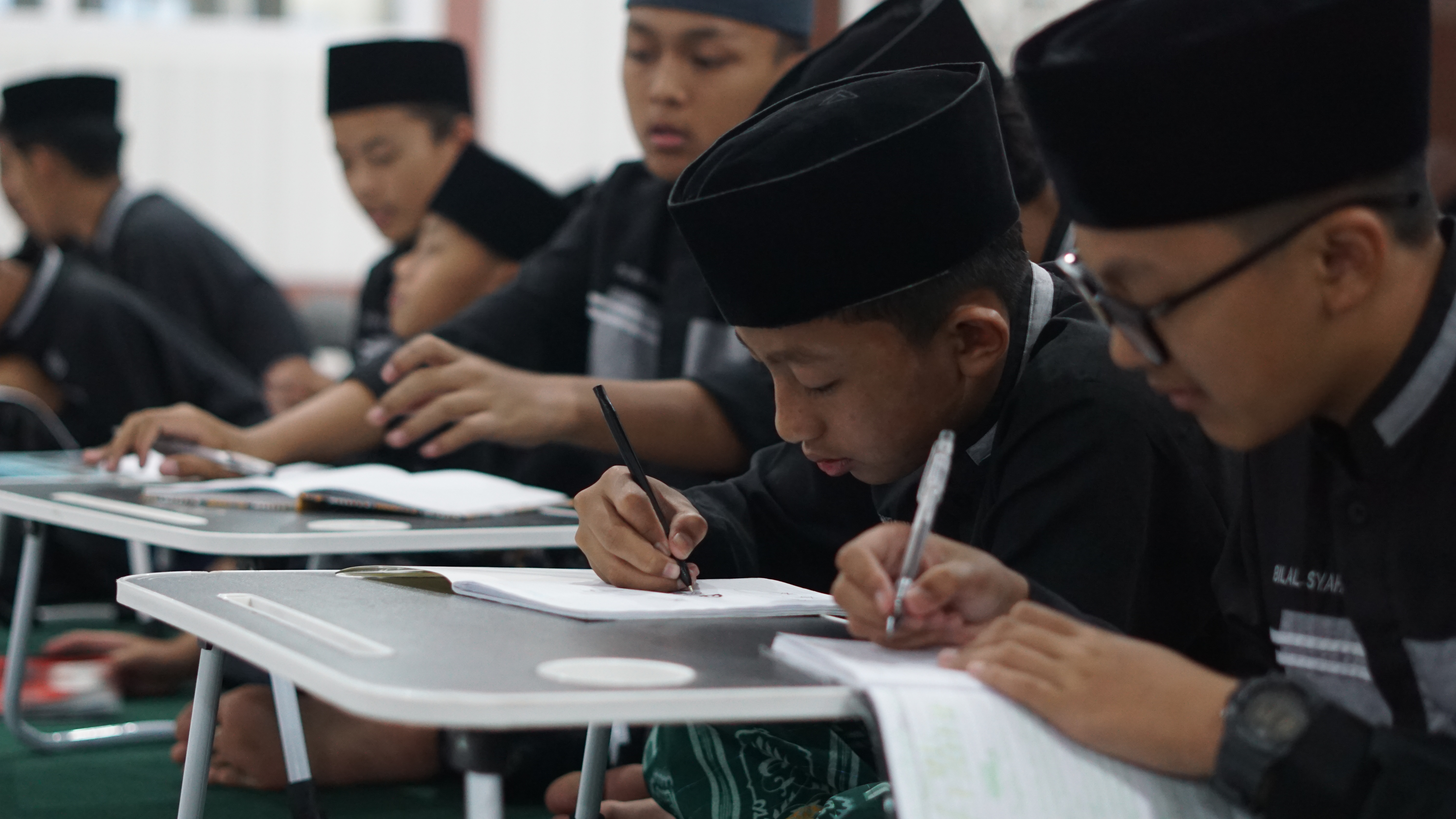 Slide kegiatan santri 2