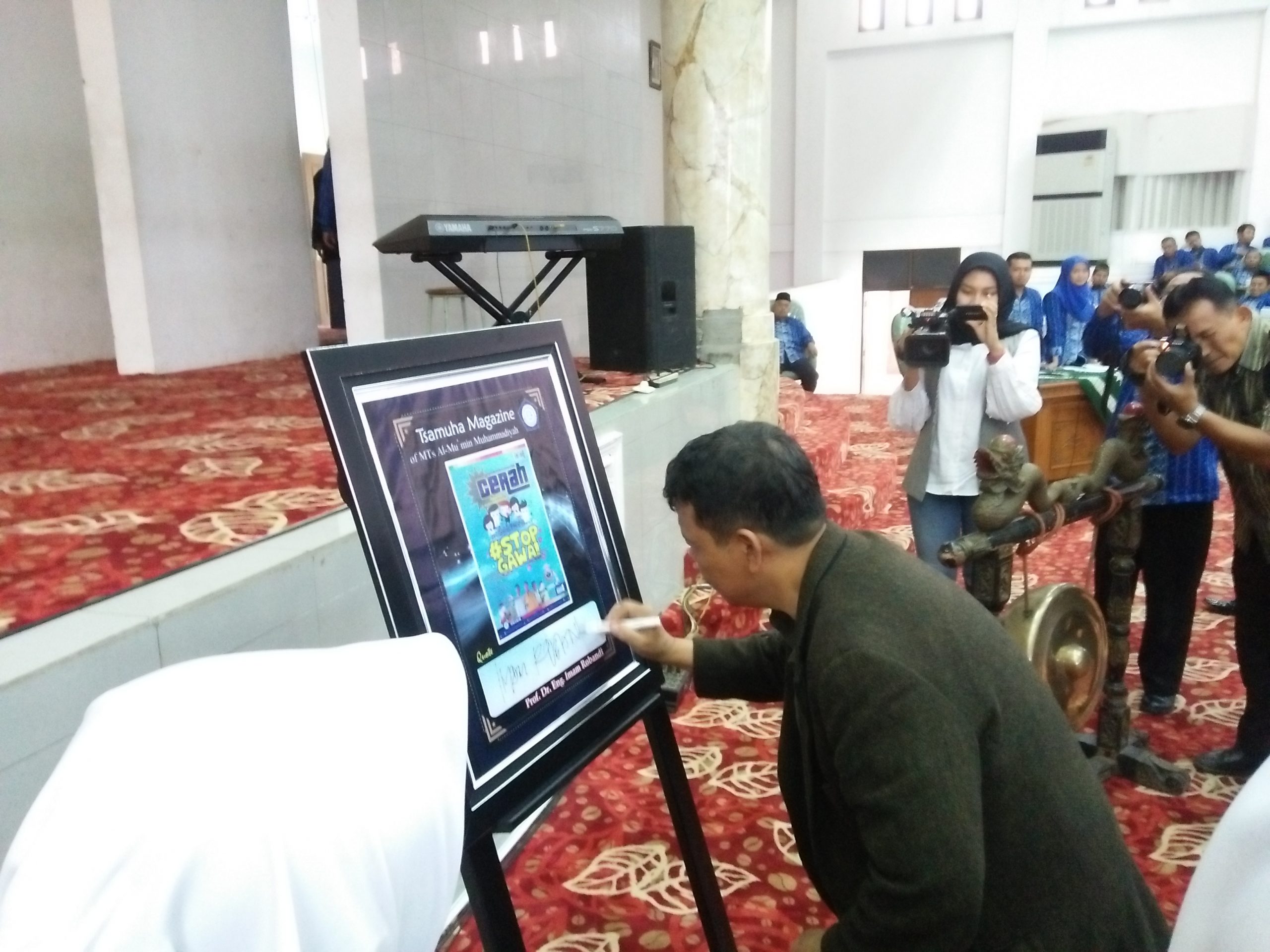Launching Majalah Cerah Awali Pembukaan National Symposium